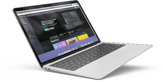 Portátil navegando en el sitio de Codepen
